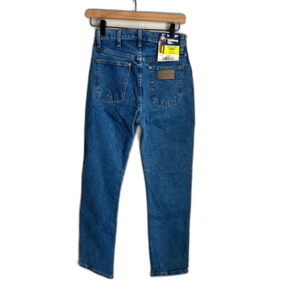 Wrangler Cowboy Cut Slim Fit Stone Wash Blue Denim Jeans NEW NWT Size 1x32 - Picture 2 of 6